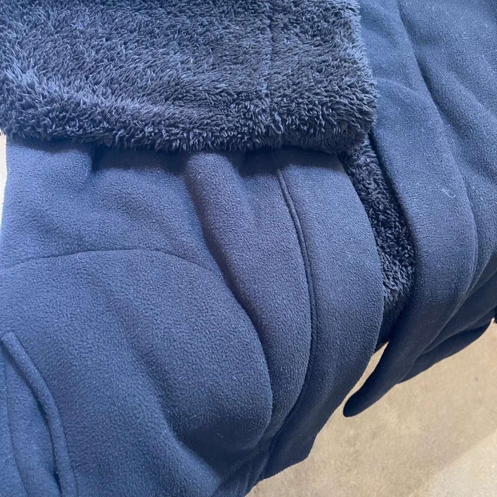 Gapbody fleece and fur open front, black jacket XS/S pockets EUC - Picture 4 of 5